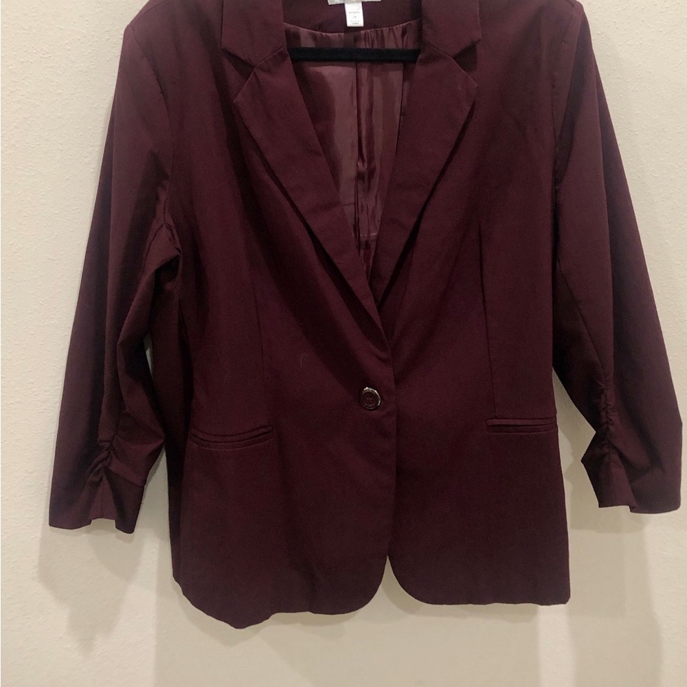 Women's Burgundy Blazer